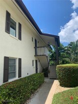 4150 Belair Ln in Naples, FL - Building Photo