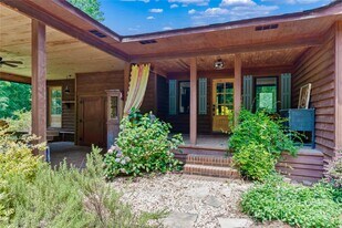 724 Teeter Rd in Mooresville, NC - Building Photo