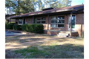 Hickory Hills in Florence, AL - Building Photo