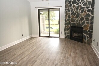 2012 Sea Hawk Cir in Palm Valley, FL - Building Photo - Building Photo