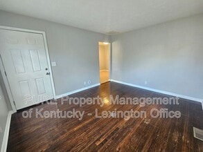 2268 Winterberry Dr in Lexington, KY - Building Photo - Building Photo