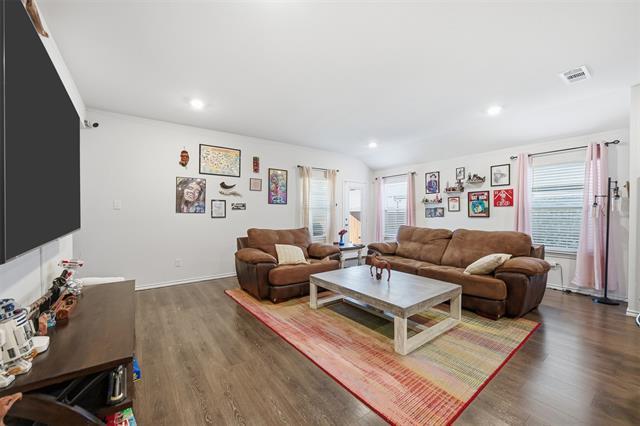 1212 Briar Hl Dr in Denton, TX - Building Photo - Building Photo