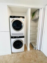 9301 SW 92nd St in Miami, FL - Building Photo - Building Photo