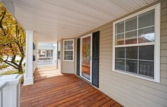 2026 Dowd Ave, Unit Lower in Lakewood, OH - Building Photo - Building Photo