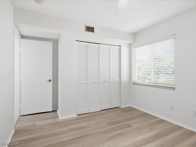 property at 1001 Foxfire Ln