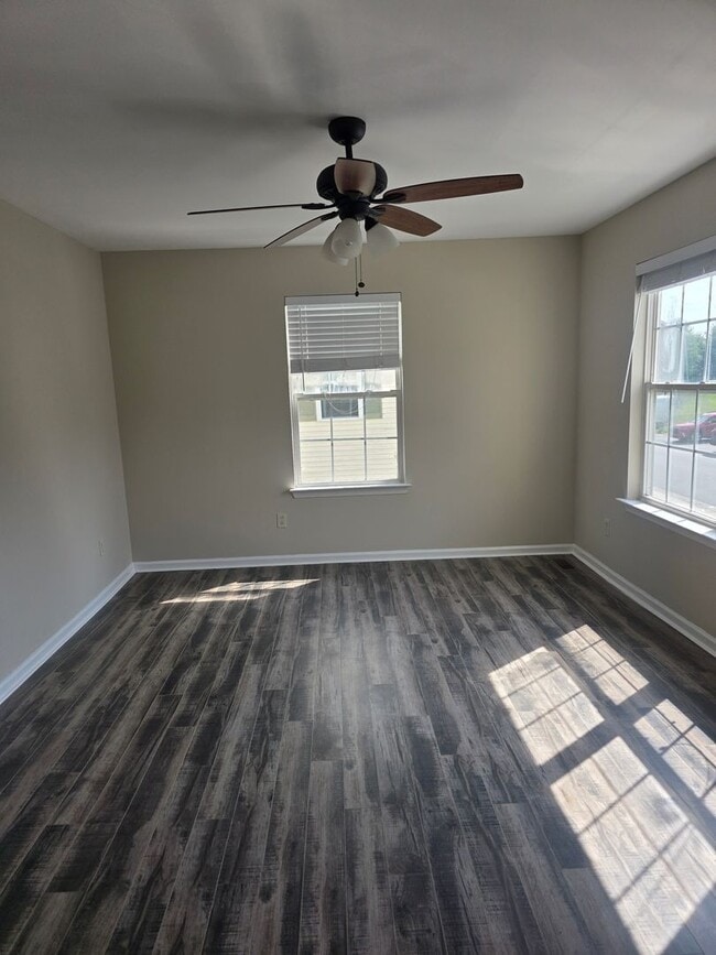 14 Vista Ct in New Castle, DE - Foto de edificio - Building Photo