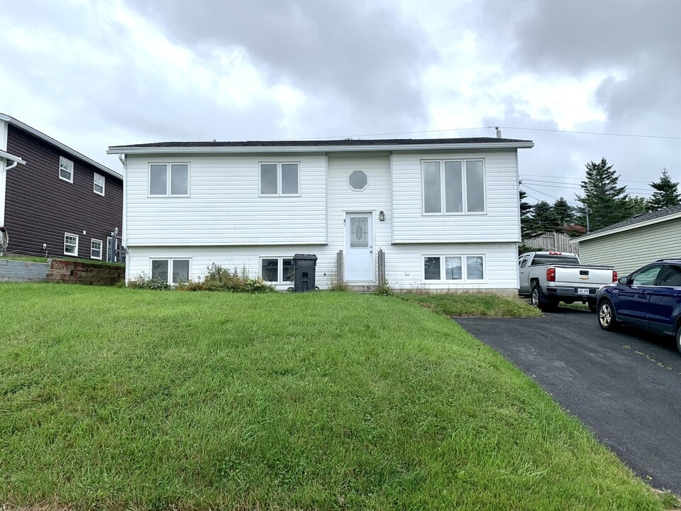 62 Frontenac Ave in Mt Pearl, NL - Building Photo