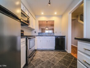 6124 Heath Ridge Ct in Charlotte, NC - Building Photo - Building Photo