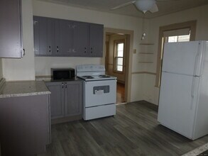 256 N Main St in Wallingford, CT - Building Photo - Building Photo