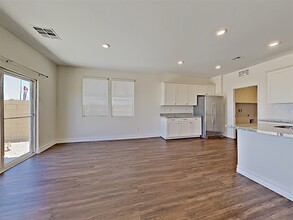 6108 Sierra Blue Ct in Las Vegas, NV - Building Photo - Building Photo