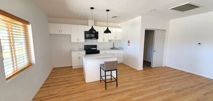 1602 Yucca Dr in El Centro, CA - Building Photo - Building Photo