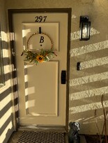 23335 La Crescenta in Mission Viejo, CA - Building Photo