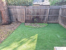 16663 Victory Blvd, Unit 16661 in Van Nuys, CA - Building Photo