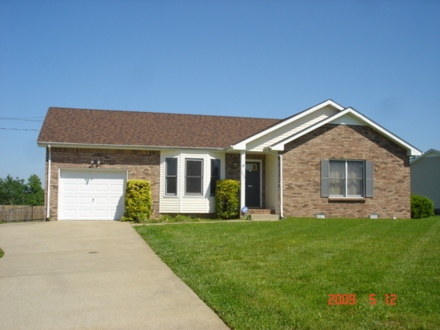 property at 253 Moncrest Dr