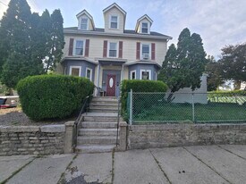 67 Maynard St, Unit 1 in Boston, MA - Building Photo