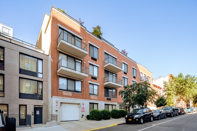 Harbor Hill in Brooklyn, NY - Foto de edificio - Building Photo