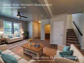 3693 N Warm Creek Ave in Meridian, ID - Building Photo - Building Photo