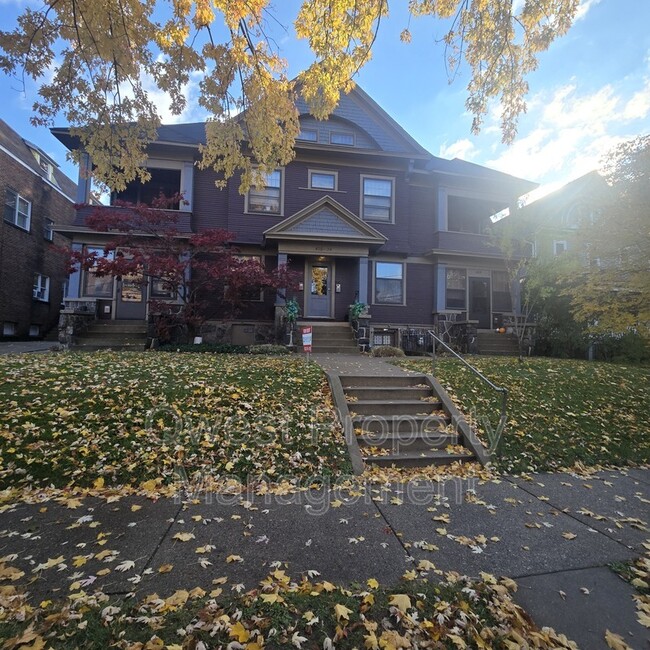 property at 424 Lafayette Ave SE