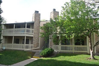 8335 S Fairmount Dr in Denver, CO - Building Photo - Building Photo