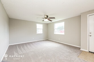 5393 Tubman Dr S in Jacksonville, FL - Building Photo - Building Photo
