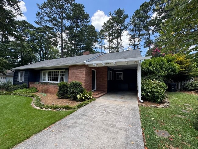 property at 17 Ridgewood Rd SW