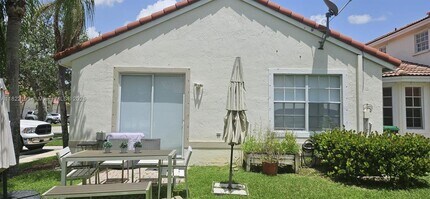 2604 SW 188th Ave in Miramar, FL - Building Photo - Building Photo