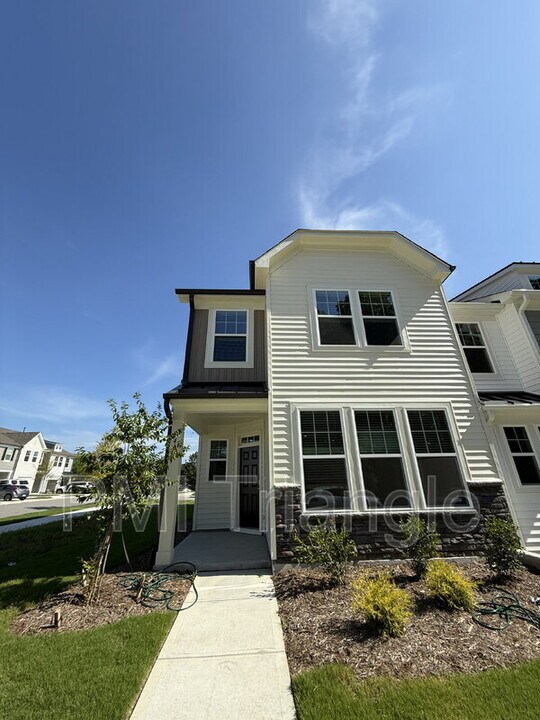 6401 Granite Quarry Dr in Raleigh, NC - Building Photo