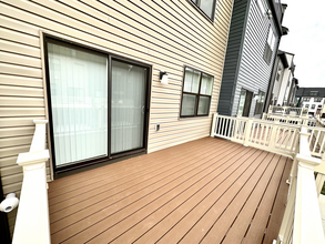 822 Teacher Mitchell Rd in Glen Burnie, MD - Foto de edificio - Building Photo