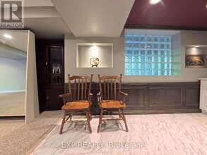 40 Cranberry Ln in Aurora, ON - Building Photo - Building Photo