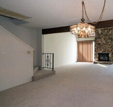 1930 Bechelli Ln in Redding, CA - Building Photo - Building Photo