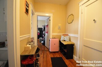 319 Allston St, Unit 4 in Boston, MA - Building Photo - Building Photo