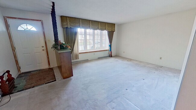 460 W Beaver St in Hallam, PA - Foto de edificio - Building Photo