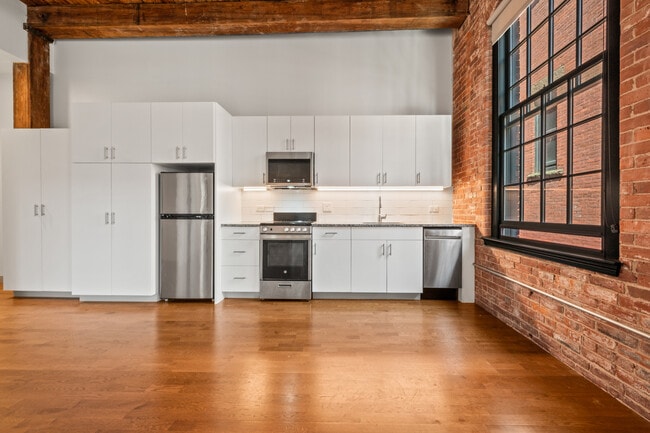 The Hartford Carriage House