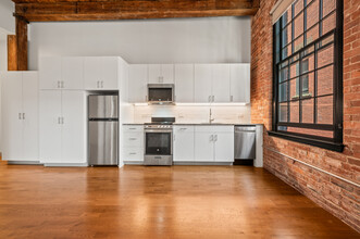 The Hartford Carriage House in Hartford, CT - Building Photo - Building Photo