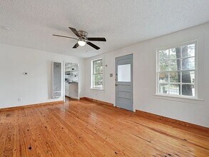 1403 S 5th St in Austin, TX - Building Photo - Building Photo