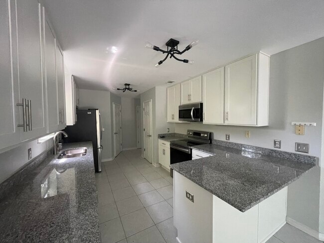 9712 Seafarer's Way in Navarre, FL - Building Photo - Building Photo