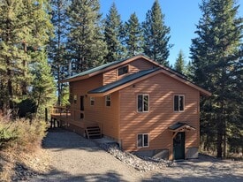 286 Antler Rdg Rd in Whitefish, MT - Building Photo