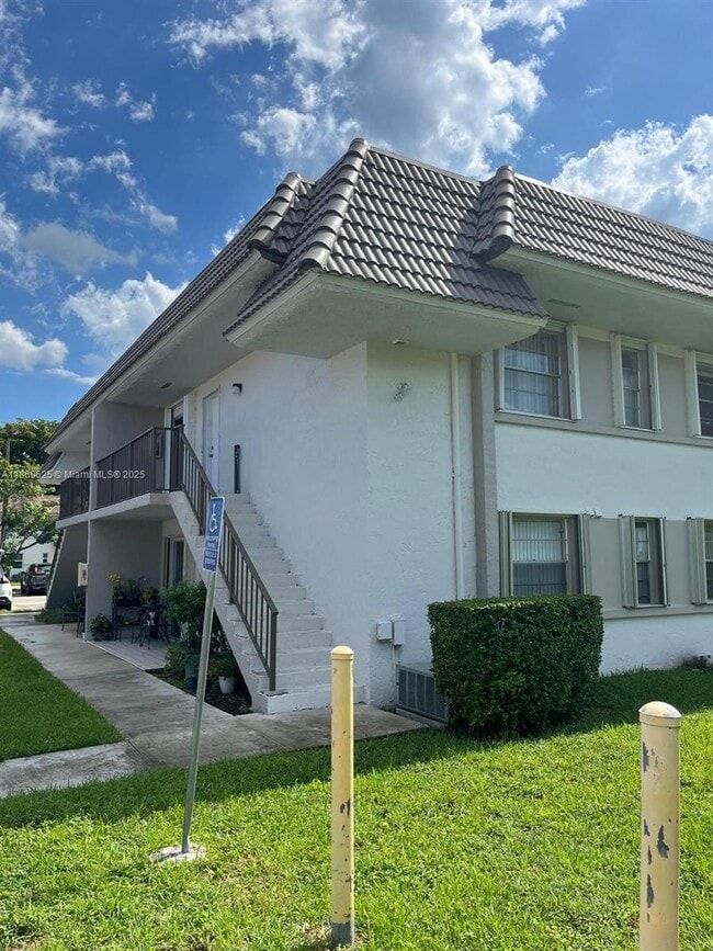 property at 7071 SW 129th Ave