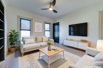 10 Hamilton St in Johnstown, NY - Building Photo - Building Photo