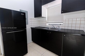 1840 Fillmore St, Unit 6 in Hollywood, FL - Building Photo - Building Photo