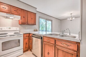 252 Wildwood Dr in Bristol, TN - Building Photo - Building Photo
