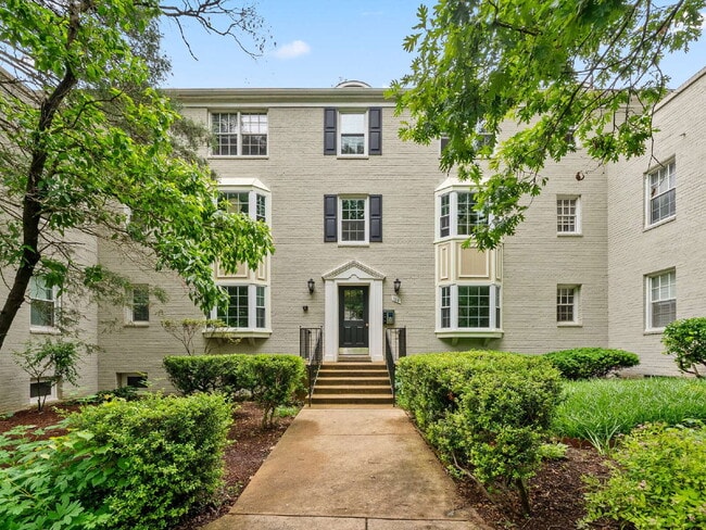 property at 708 S Arlington Mill Dr