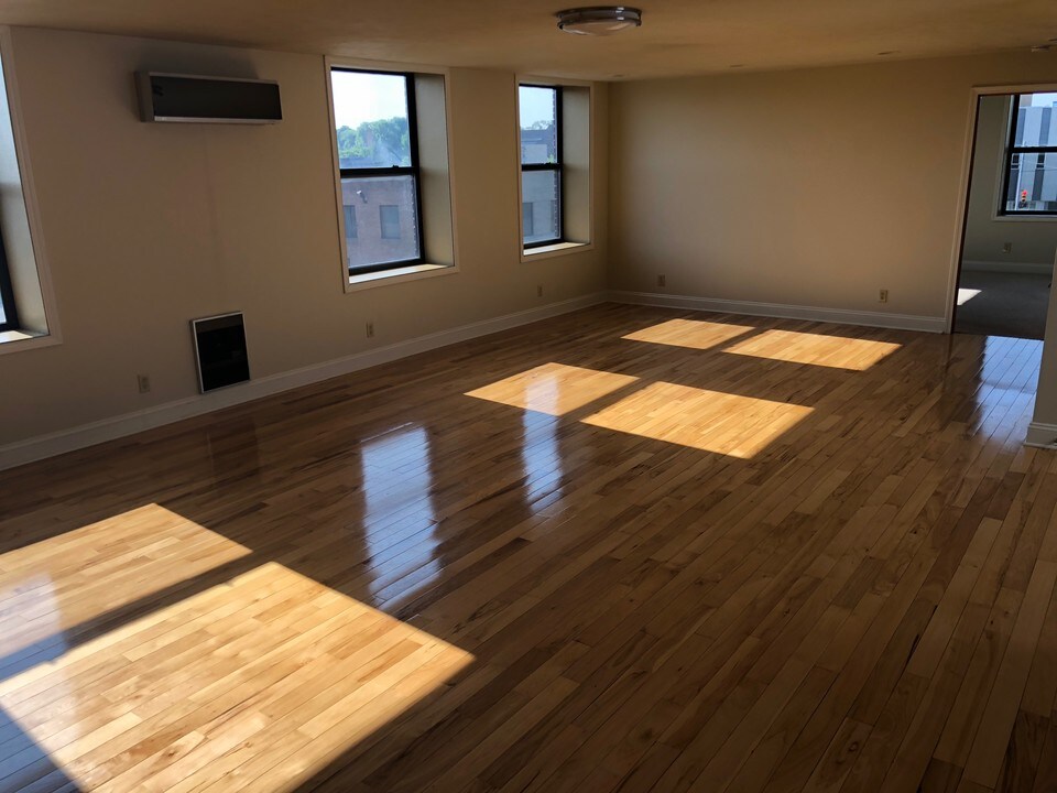 124 Water St, Unit Loft in Benton Harbor, MI - Building Photo