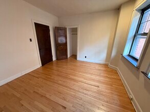 3258 Maple Ave in Berwyn, IL - Building Photo - Building Photo