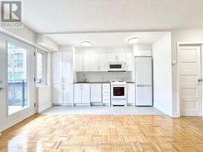 95 Lawton Blvd in Toronto, ON - Building Photo - Building Photo