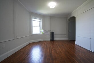 840 Massachusetts Ave in Arlington, MA - Building Photo - Building Photo