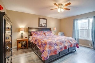 3200 Woodlark Dr, Unit 6 in Fort Worth, TX - Building Photo