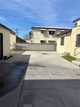 1022 57th St in Los Angeles, CA - Building Photo - Building Photo