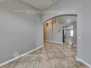 12617 Kings Lake Dr in Gibsonton, FL - Building Photo - Building Photo