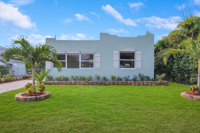 422 Oxford St in West Palm Beach, FL - Building Photo - Building Photo
